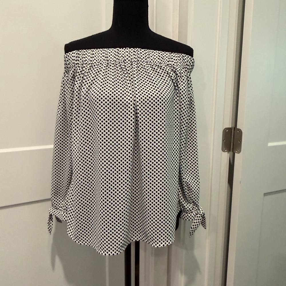 Express Black and White Off-Shoulder Blouse